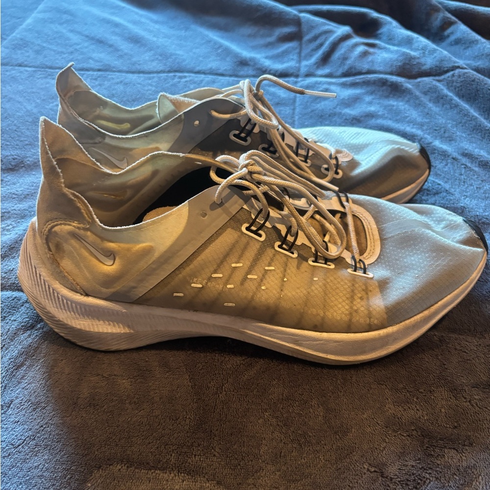 Nike Gray Athletic Shoes Sleek Design Performance
